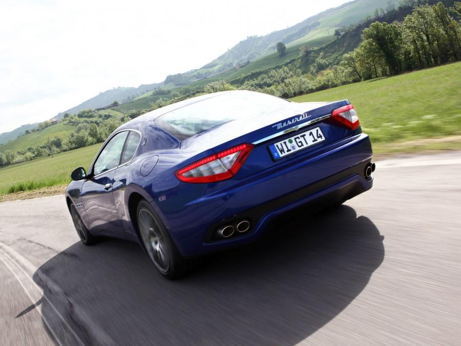  Maserati GranTurismo S Automatic 2009 года  (фото 4 из 86)